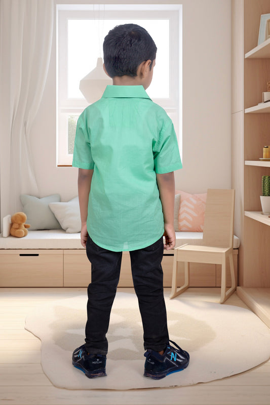 Son Green Plain Half Sleeves Shirt in Cotton