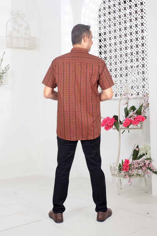 Father Brown Vertical Print Half Shirt in Cotton