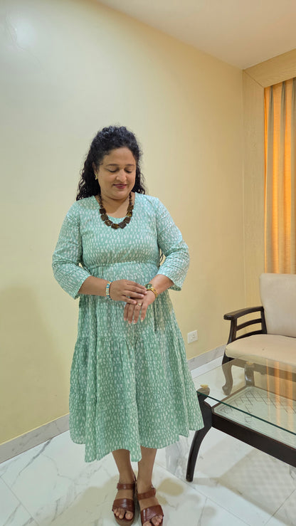 Mother Light Green Color Nadi Dress in Cotton