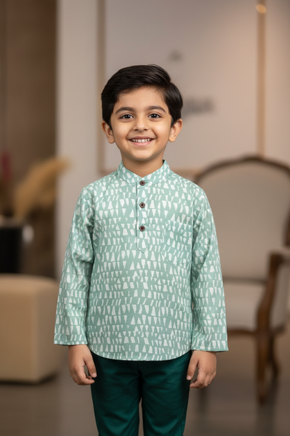 Light Green Color Family Of 4